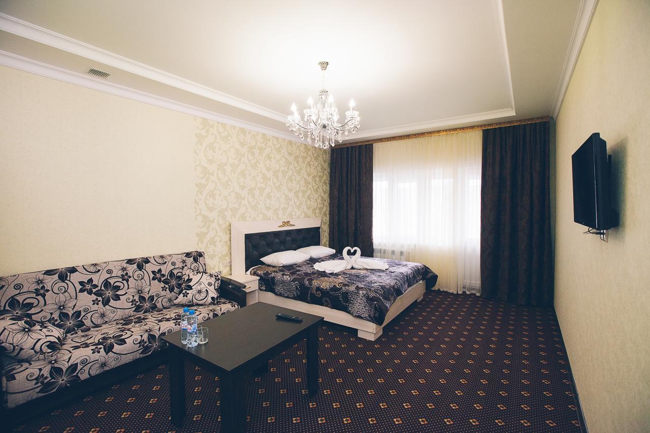 Hotel Kristall Palas Tver Luaran gambar